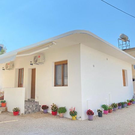 Rentrooms Geni Ksamil Dış mekan fotoğraf